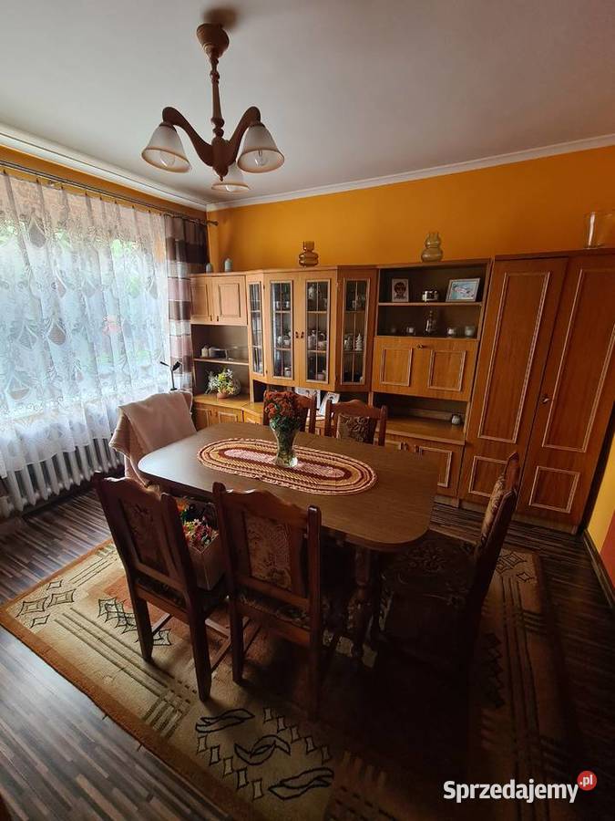 Piętrowy dom z garażem i budynkiem gospodarczym śląskie Czerwionka-Leszczyny