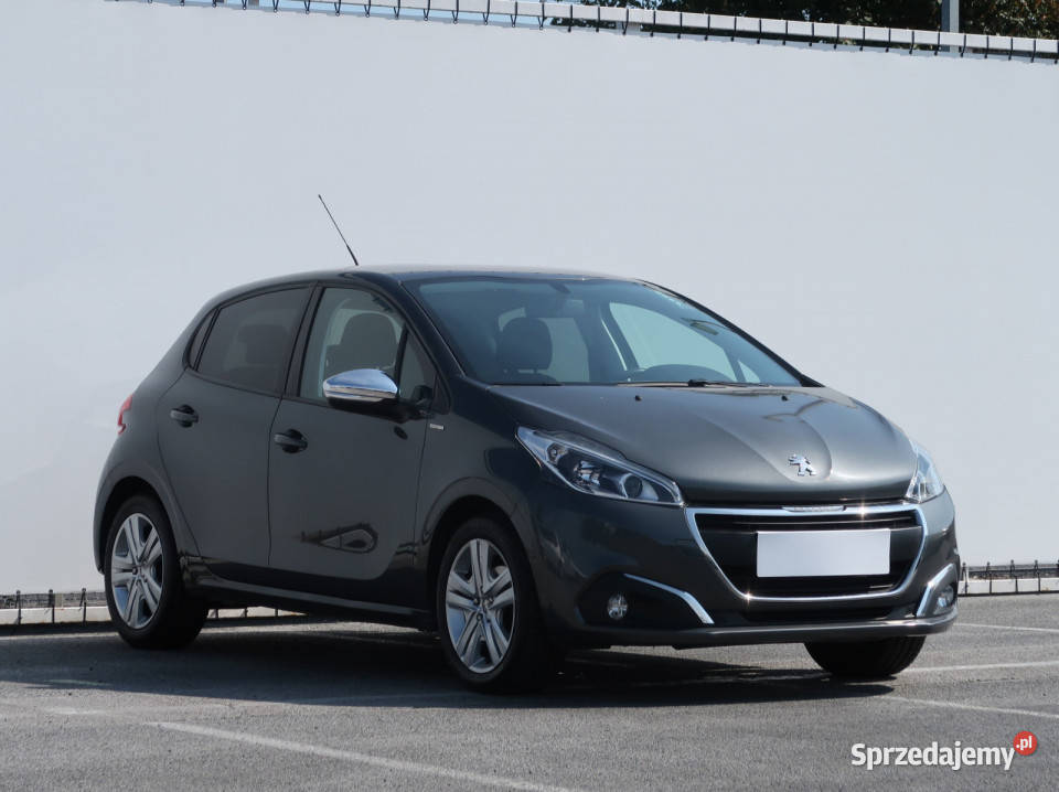 Peugeot 208 12 PureTech Hatchback