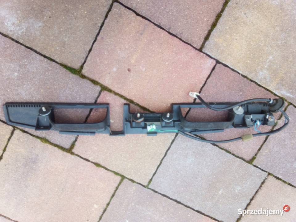 Przycisk podnoszenia klapy tylnej bagażnika Rzeszów