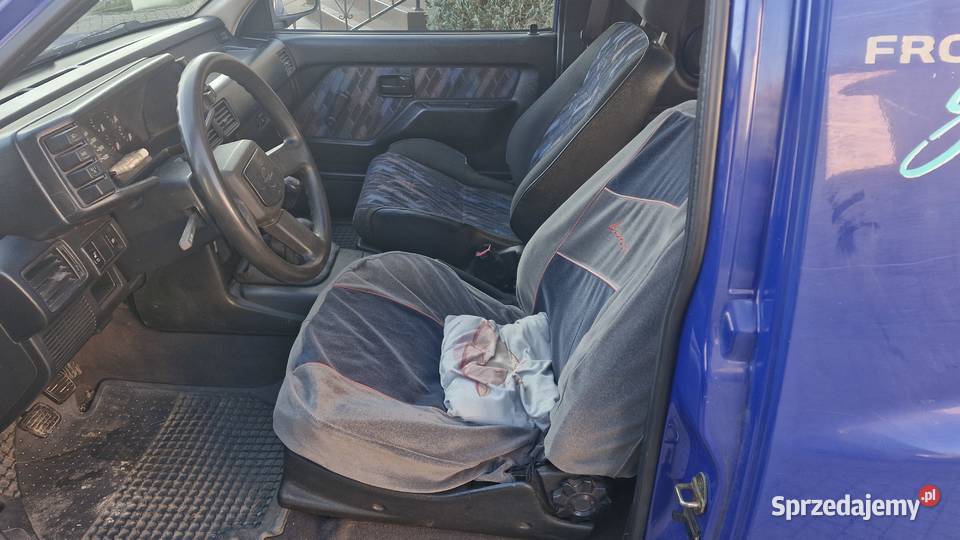 0pel Frontera 20 sport benzyna 115 4X4 115KM Częstochowa