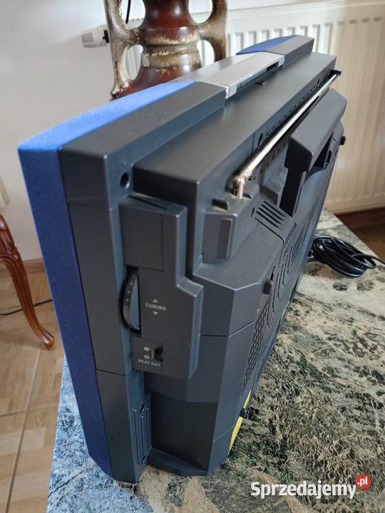 Radiomagnetofonem CD Boombox UNIVERSUM QUELLE Drawski Młyn