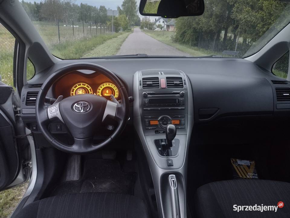 Toyota Auris 16b automat Hatchback Radzyń Podlaski sprzedam