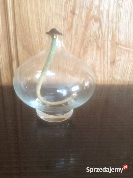 Szklana lampka olejowa z mośiężną końcówką knota