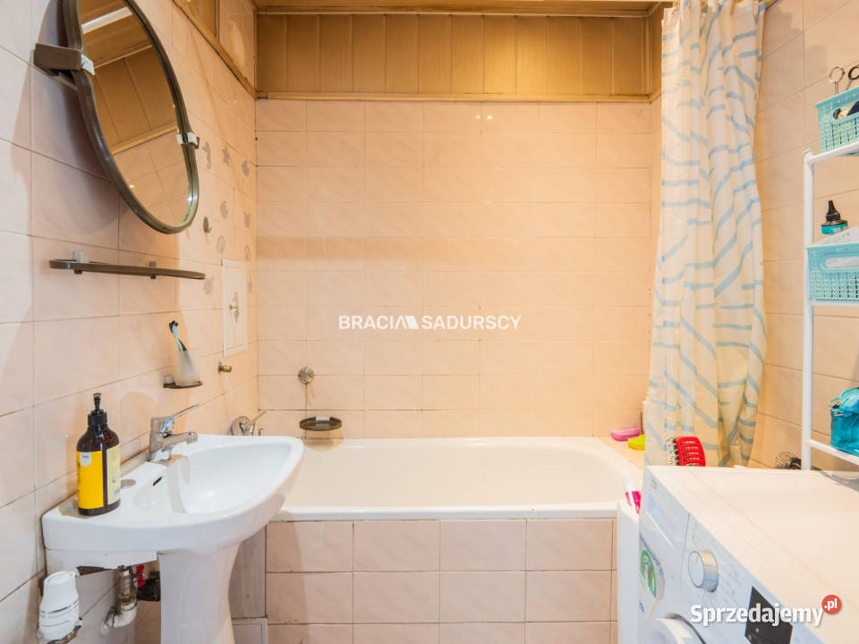 Mieszkanie 6189m2 3 pokoje Kraków Barbary Rok budowy 1980 Mieszkania