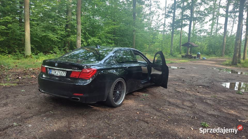 BMW f01 750i 44 Twin Turbo 407 koni full Rok produkcji 2009