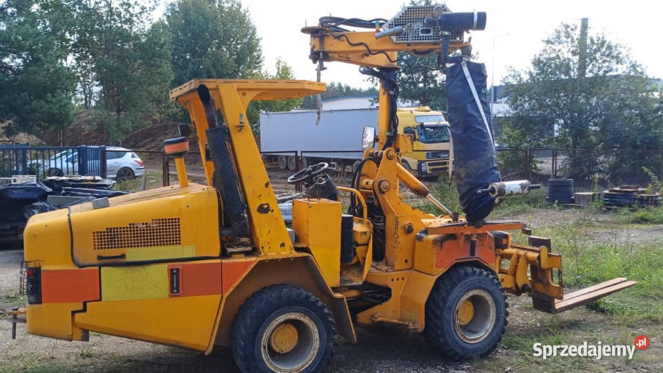 Ładowarka TRANSMANUT ETP 2004 4x4 z układarką do Izabelin