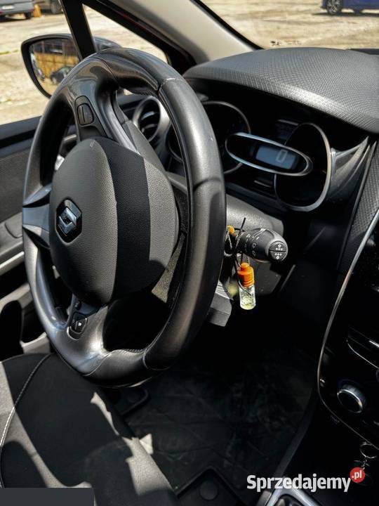 Renault Clio IV 09 TCe Limited 90 2015r Świebodzice