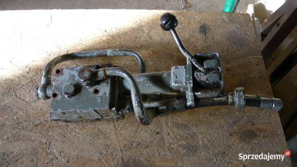 Rozdzielacz hydrauliczny C 330 Ursus hydrotor do podlaskie Sokółka sprzedam