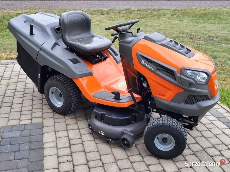 HUSQVARNA TC242T 24 traktorek kosiarka z koszem Dymki sprzedam