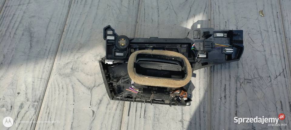 Kratka wlot nadmuchu konsoli lewa Audi Q7 4m Rok produkcji 2017 Lubin sprzedam