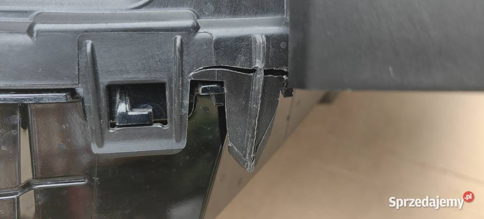 2GV941060A VW TROC II LAMPA PRZEDNIA PRAWA IQ Rożnów sprzedam