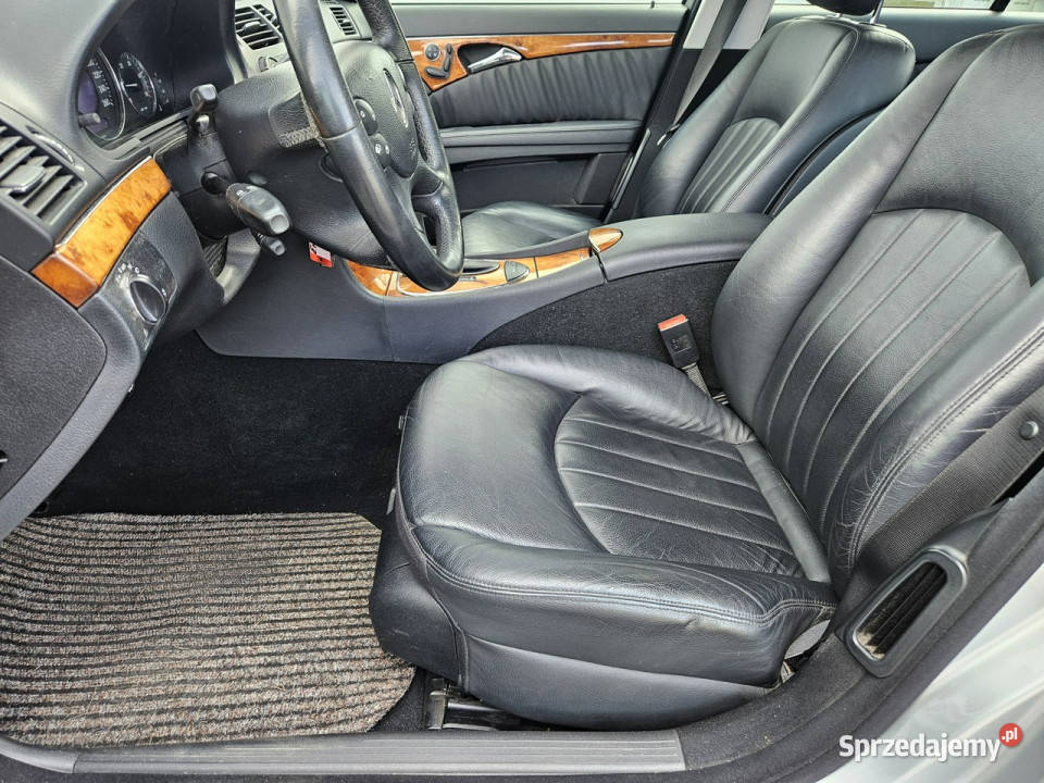 Mercedes E 220 Wzorowy stan Bez korozji Full ABS