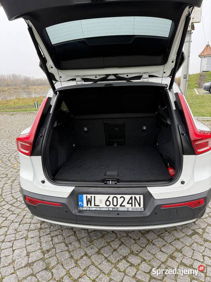 Volvo Xc 40 15 t3 model 2020 Faktura VAT 23 Sandomierz