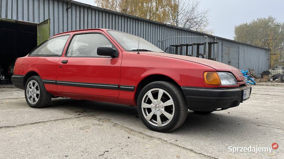 Ford Sierra 3d bez rdzy ładny egzemplarz