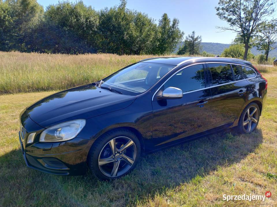 VOLVO V60 RDESIGN 20 D3D4 automat Cieklin