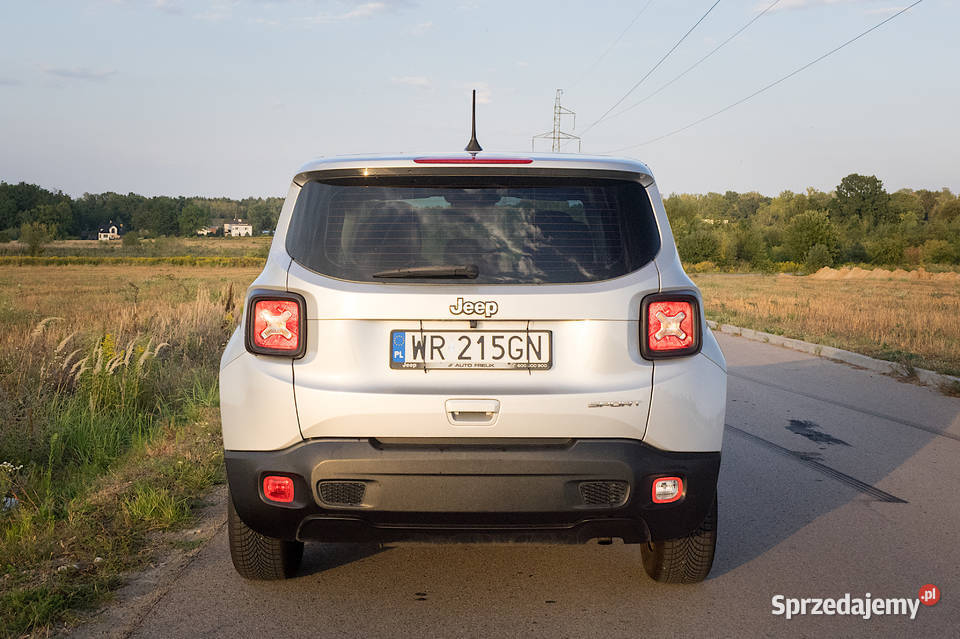 Jeep Renegade 10 FWD Benzyngaz manualna Radom