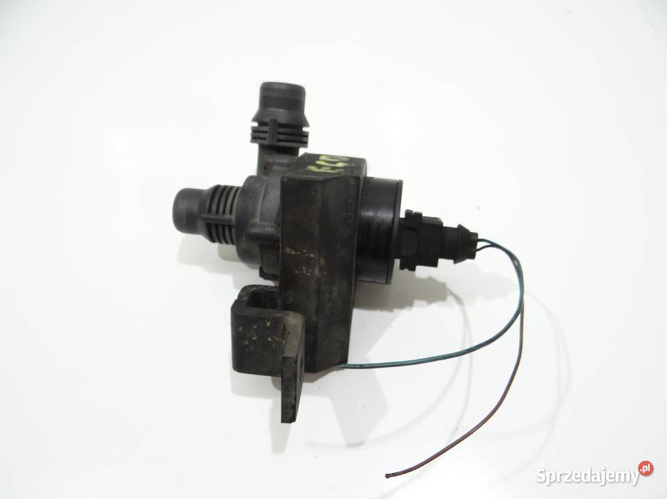 DODATKOWA POMPA WODY BMW E60 E61 6917700 4295329 osobowe Strzyżewice