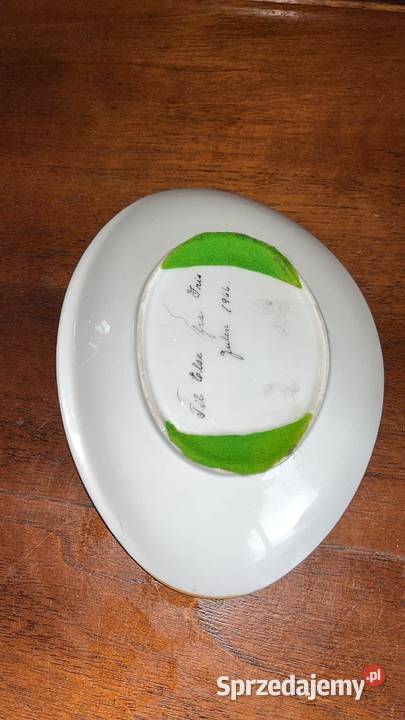 Patera miseczka W ciekawym kształcie Biała pomorskie