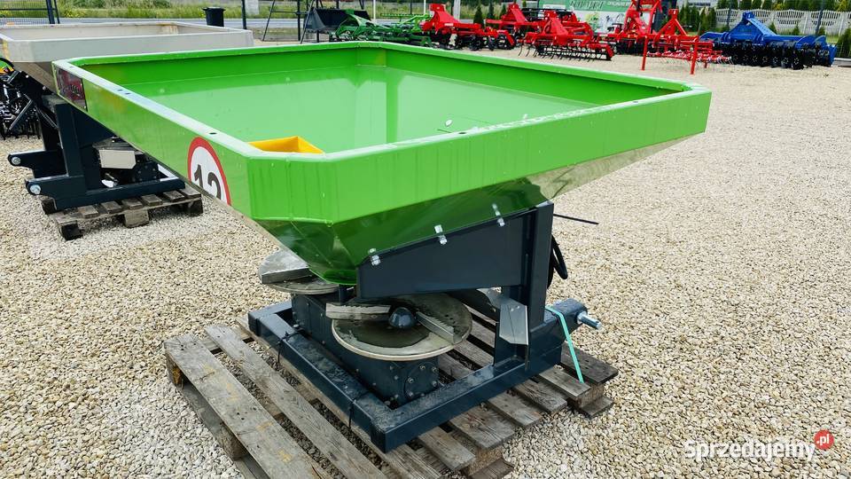 Rozsiewacz Dwutarczowy Jednozasypowy 600L Pasturka