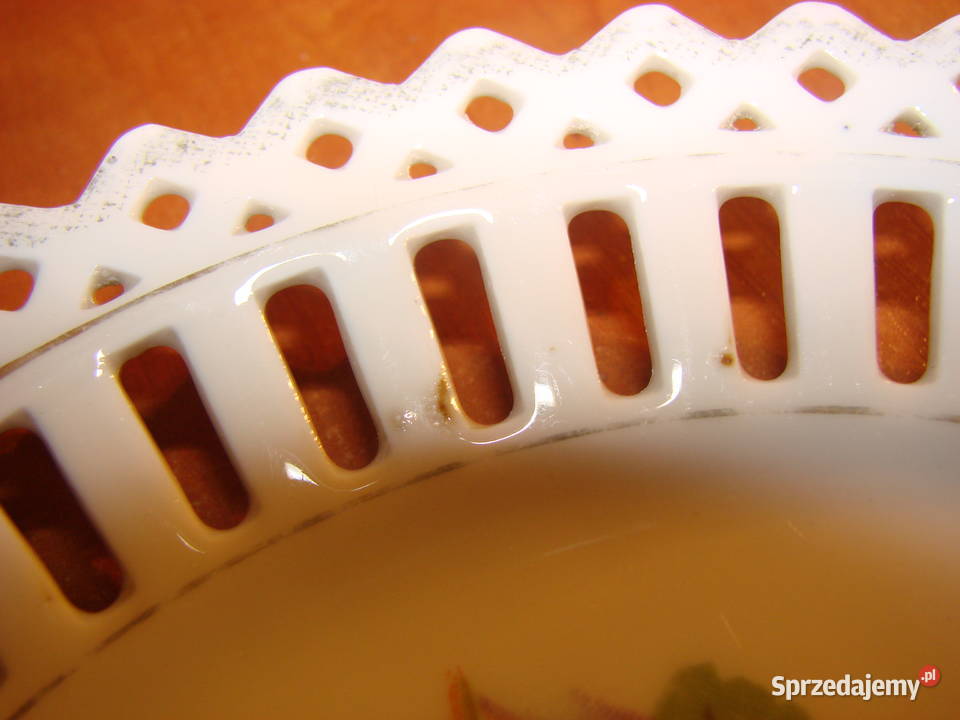 porcelanowy talerzykażurowy Pruszcz Gdański