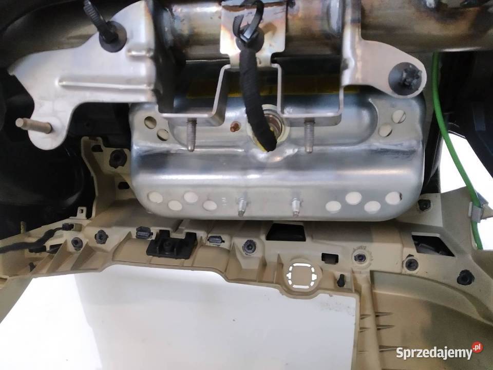 DESKA ROZDZIELCZA KOKPIT PULPIT AIRBAG JASNA sprzedam