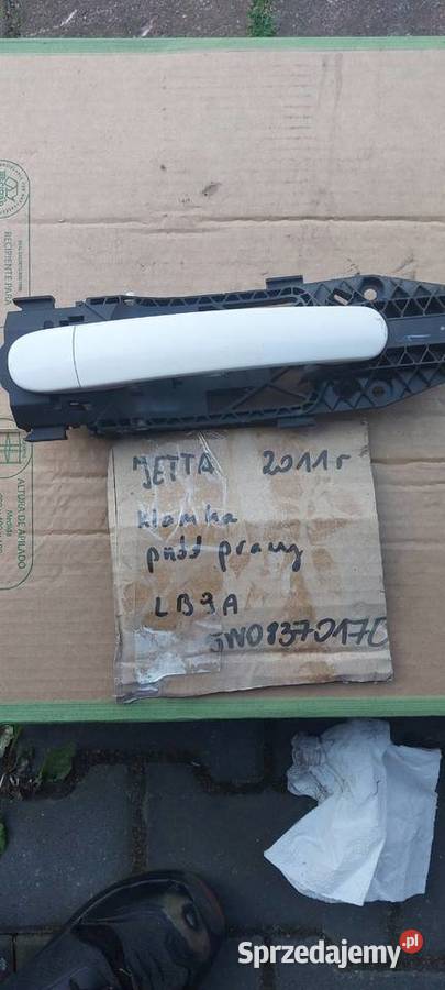 Klamka drzwi prawy przód VW JETTA 5N0837017C Szczecin