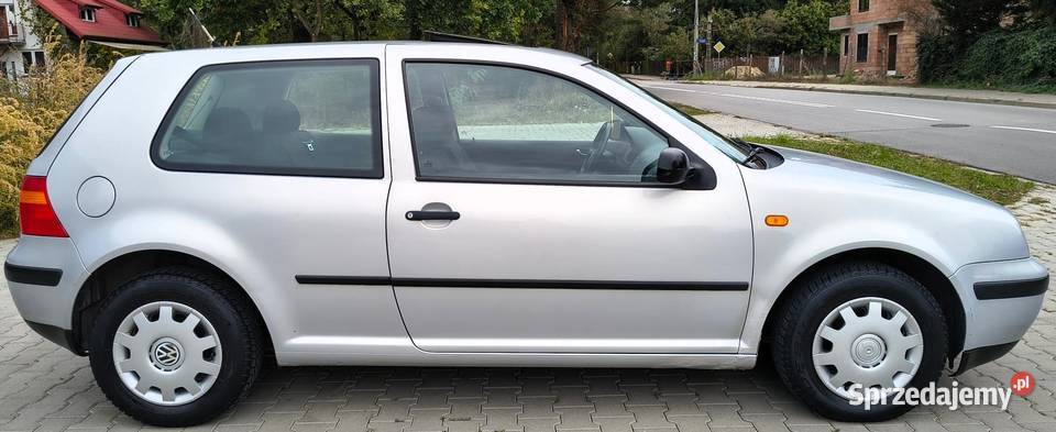 Volkswagen Golf IV 14 75 3D Na Oponach Zimowych wspomaganie kierownicy Warszawa