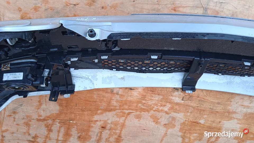 MERCEDES W203 ZDERZAK PRZÓD 744 HALOGEN SPRYSK Zbierkowo sprzedam
