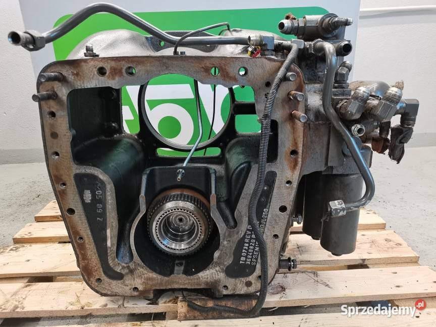 Valtra T213 Versu Obudowa TB0738 Wilkowo