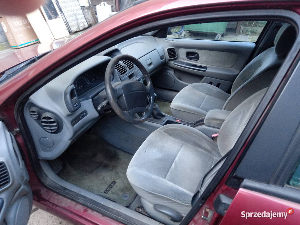Renault Laguna I kombi 16 benzyna 1999 przebieg