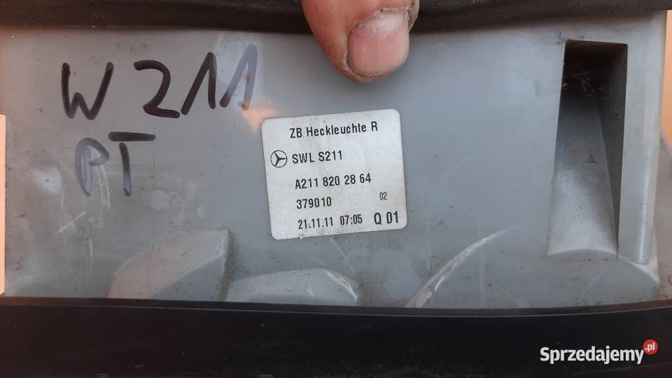 lampa tylna prawa lewa Mercedes w211 lift FL Dębno