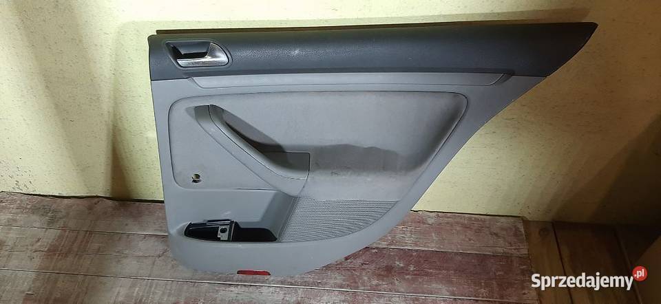 Boczek tapicerka drzwi VW Golf V Prawy tył świętokrzyskie sprzedam