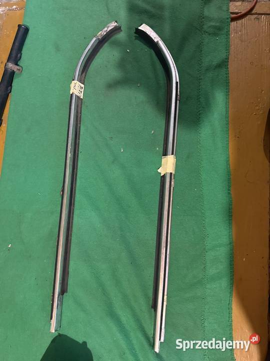 Listwy tylne BMW e24 lewa prawa Mszana