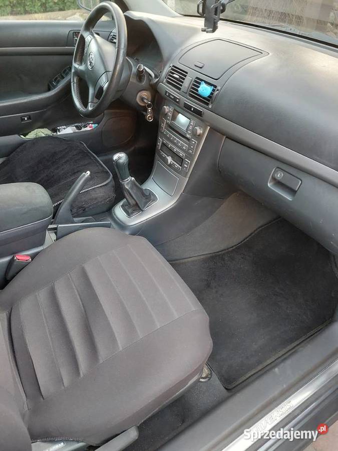 Toyota Avensis kombi 18benzybs Gaz światła przeciwmgielne Włocławek sprzedam