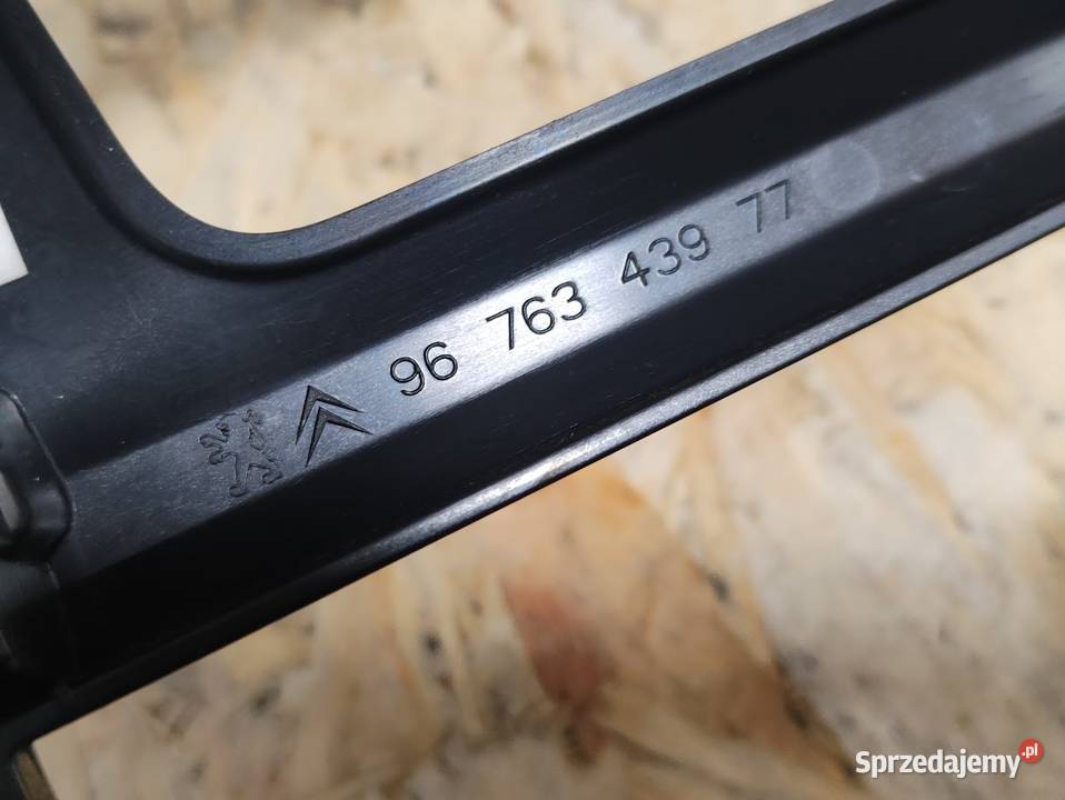 Ramka Radia Kratka Nawiewu Peugeot 301 CElysee Pleszew