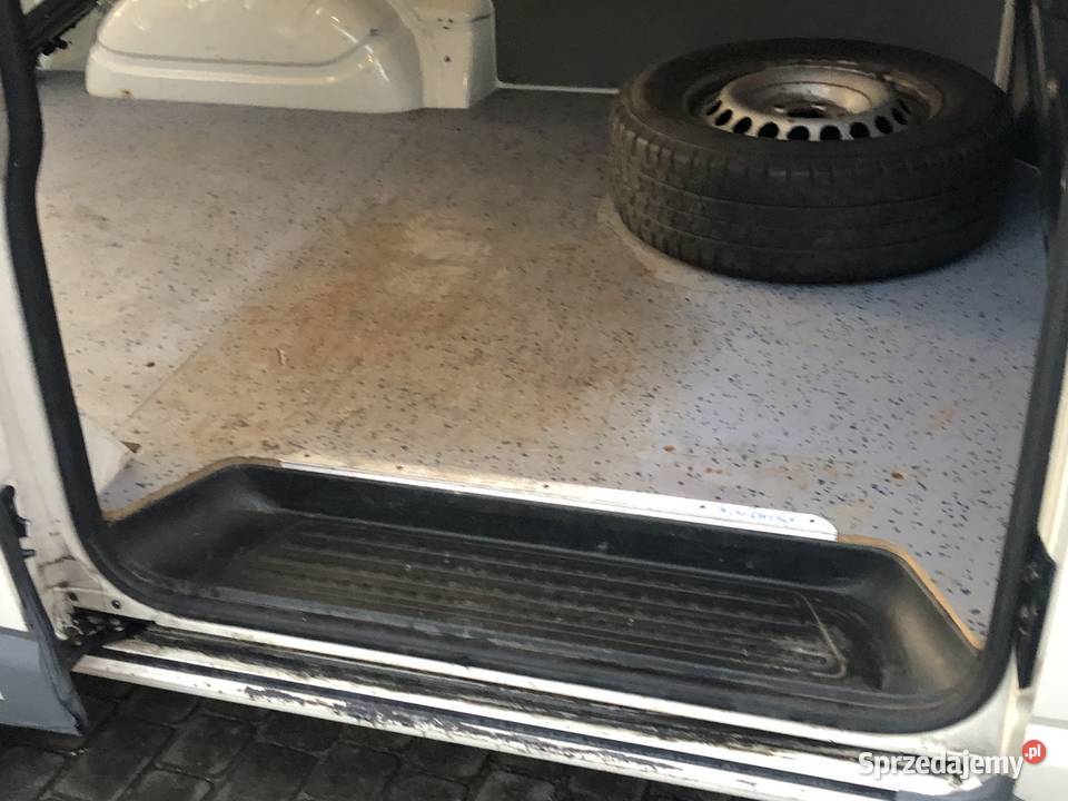 Sprzedam VW T5 19 tdi 2008 r Radomsko