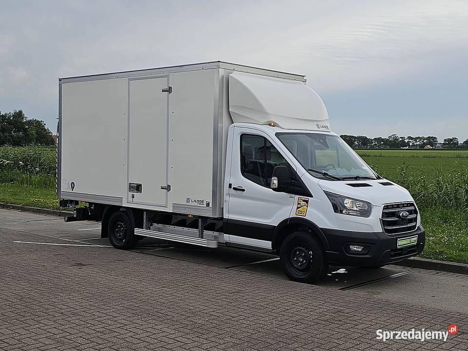 Ford ETRANSIT kontener winda załadowcza 4x2 2025 pomorskie sprzedam