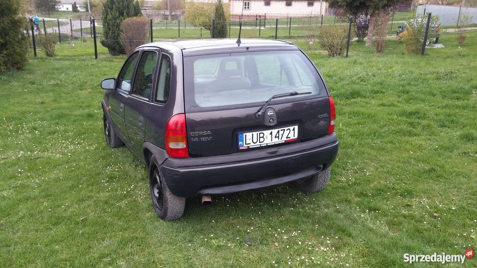 OPEL CORSA B 14 ECOTEC 90 BOGATO WYPOSAŻONY manualna Ćmiłów sprzedam
