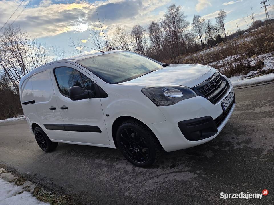 Peugeot Partner 16hdi vat1 17 Klima Nowe opony Stalowa Wola