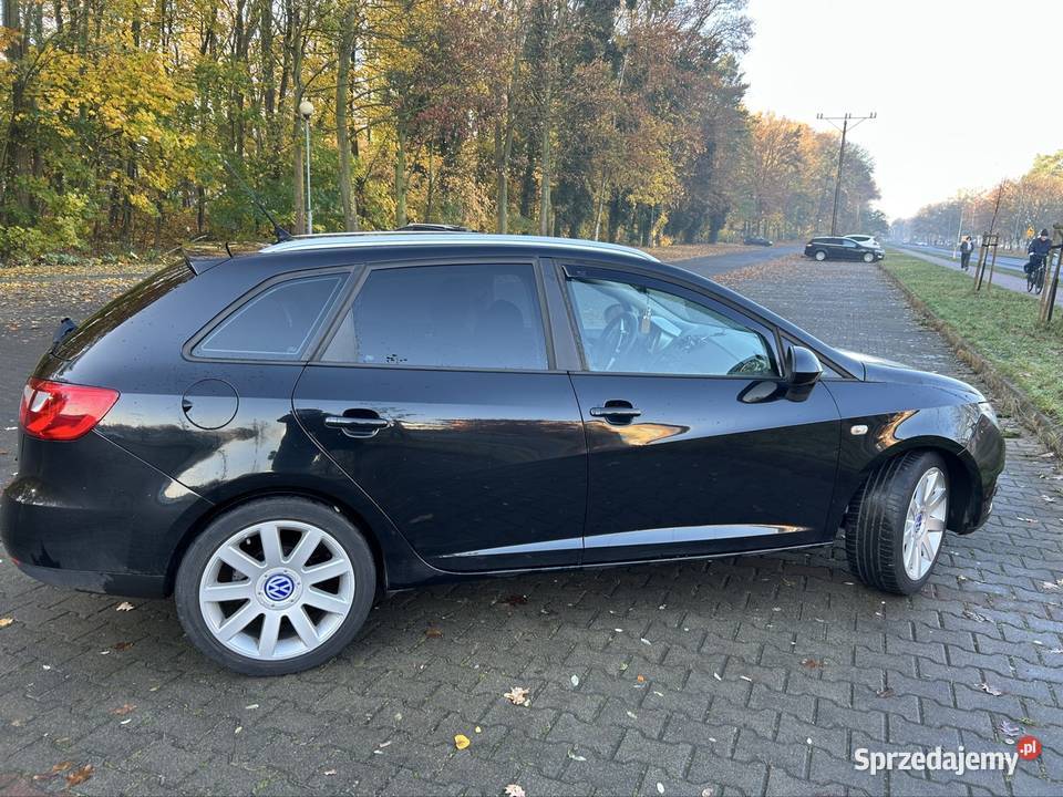 Seat Ibiza 6J st 2011 uszkodzony sprzedam
