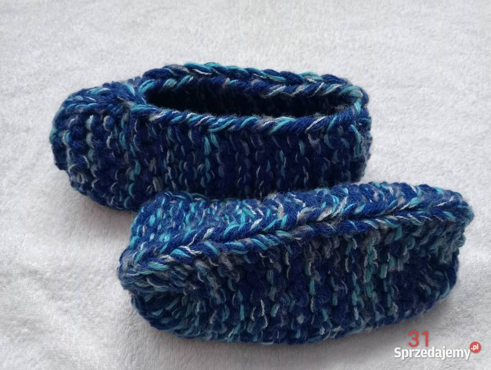 2 pary grubych kapci z włóczki 4245 Złotów