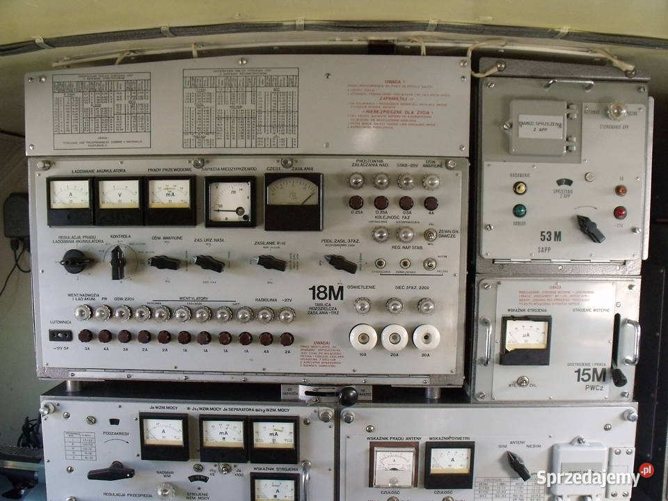 Radiostacja R140 z kontenerem sprzedam
