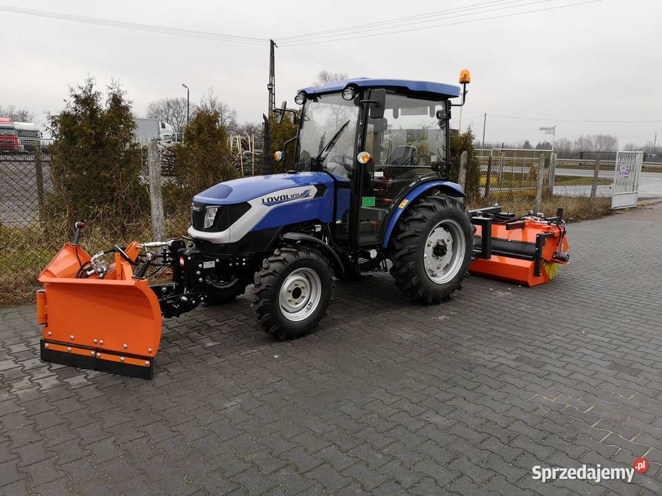 Ciągnik komunalny LOVOL M404 40 z pługiem i opolskie
