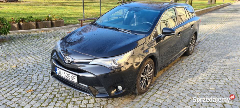 Toyota Avensis LIFT kombi 20 diesel Navi Kamera wielofunkcyjna kierownica Legnica