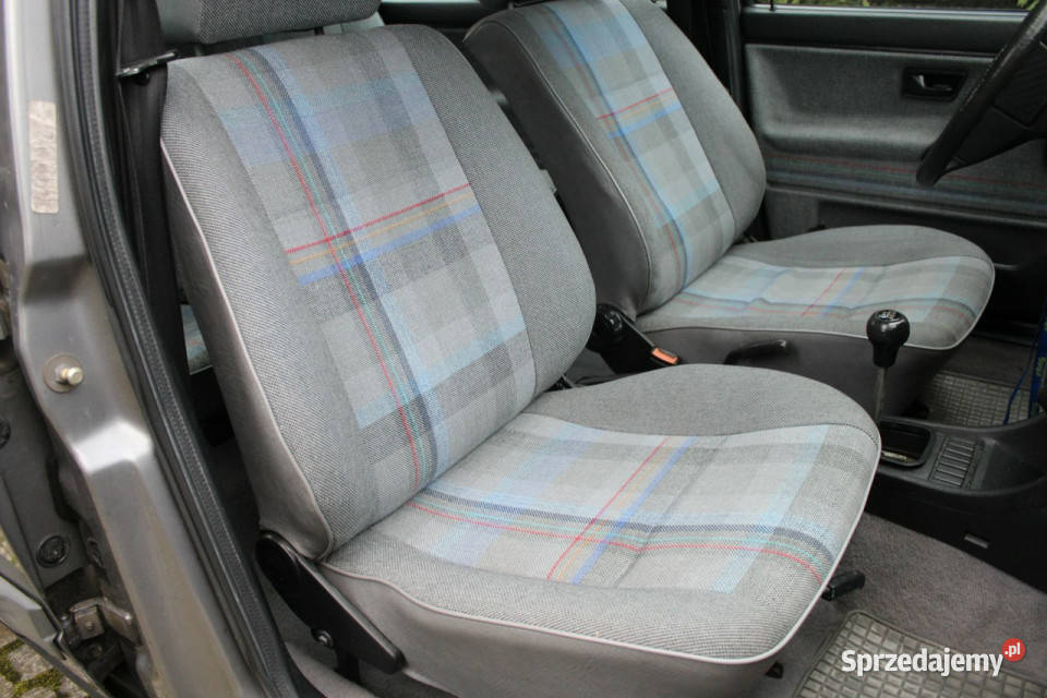 Volkswagen Golf Benzyna 5 drzwi Oldtimer 1988 II