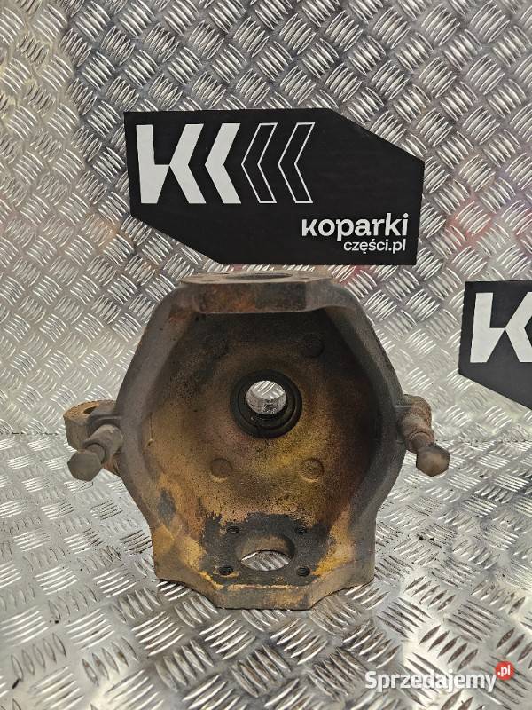 Lewa zwrotnica przednia Case 695 Komatsu WB97S5