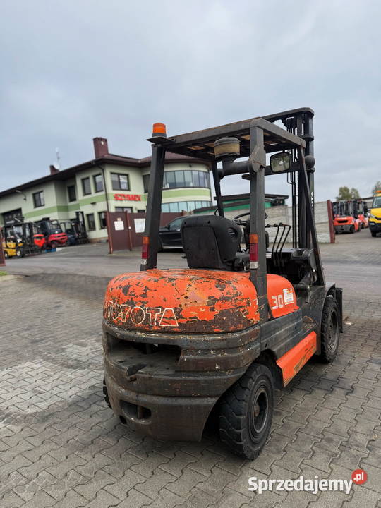 wózek widłowy TOYOTA 6FDF30 1999 przesuw boczny