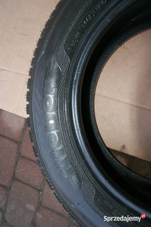 Opona zimowa Kleber Krisalp HP2 21555R16 93H