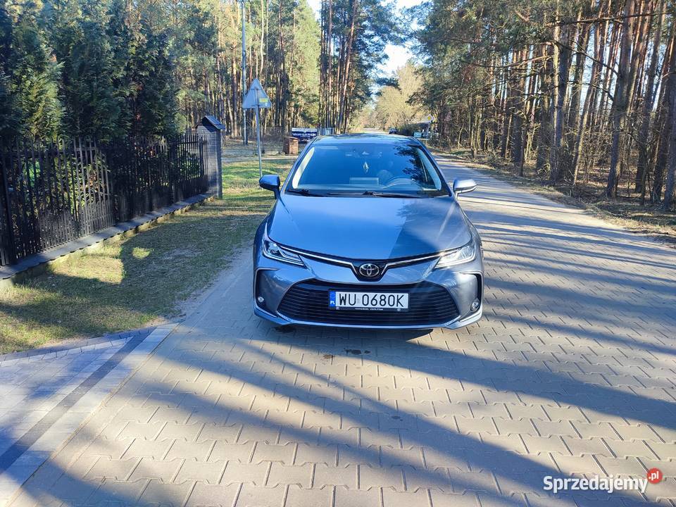 Toyota Corolla E21 sedan 16 Benz lpg Łochów