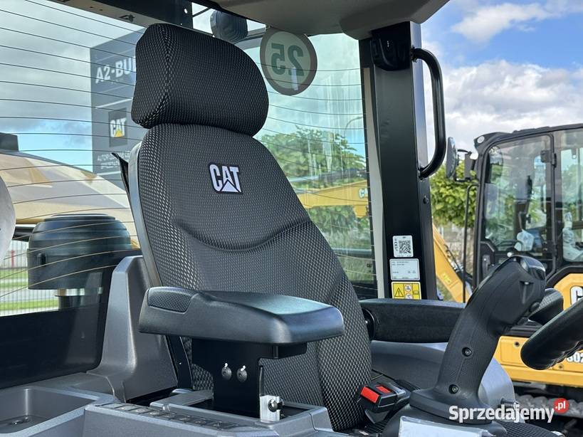 FABRYCZNIE NOWA ŁADOWARKA CATERPILLAR 906 pełny VAT Tuliszków